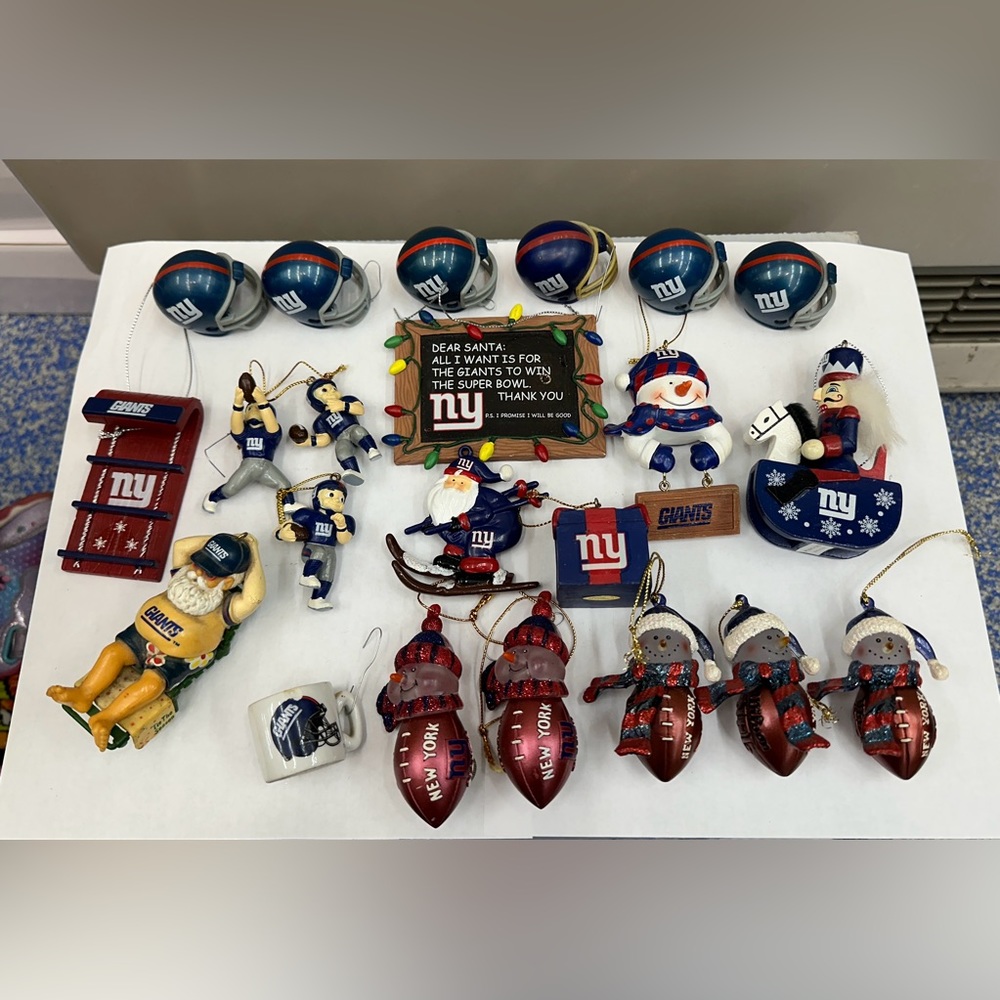 22 piece vintage NY Giants Christmas ornaments